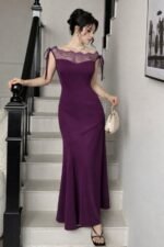 Kadın Göğüs Ve Yakası Dantel Detaylı Kayık Yaka Görünümlü Uzun Ithal Krep Elbise - Görsel 3