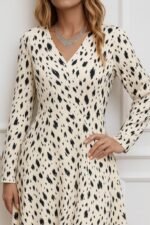 Kadın Uzun Kollu V Yakalı Desenli Kısa Keten Elbise - Görsel 3