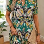 Kadın Kısa Kollu V Yakalı Desenli Kısa Süprem Elbise