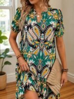 Kadın Kısa Kollu V Yakalı Desenli Kısa Süprem Elbise