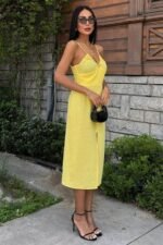 Göğsü Aksesuarlı Önü Yırtmaçlı Elbise 2899 - Görsel 2