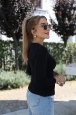 Kadın Uzun Kollu Kruvaze Yakalı Toka Detaylı Viskon Bluz - Görsel 3