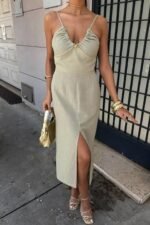 Göğsü Aksesuarlı Önü Yırtmaçlı Elbise 2899 - Görsel 3