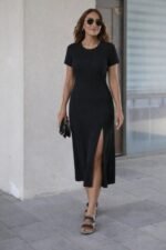 Kadın Kısa Kollu Bisiklet Yaka Yandan Yırtmaçlı Midi Viskon Elbise