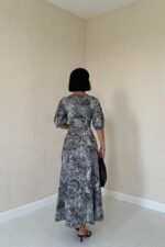 Haki Önü Düğmeli Kalp Yaka Elbise - Görsel 4