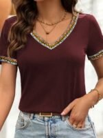 Kadın Kısa Kollu V şerit Etnik Desen Yakalı Viskon Bluz - Görsel 2