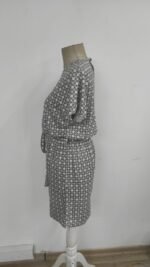 Kadın Kısa Kollu Yuvarlak Yaka Beli Kuşaklı Geometrik Desenli Süprem Elbise - Görsel 7