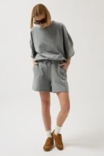 Lazer Kesim Bağcık Detay Şort - Görsel 2