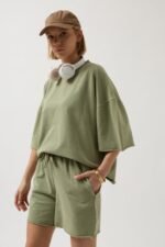 Lazer Kesim Bağcık Detay Şort