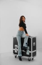 Paçası Yırtık Jean - Görsel 2