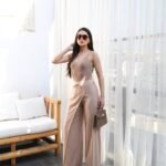 Keten Önü Çapraz Parçali Lasti̇kli̇ Ve Bağcikli Geni̇ş Paça Pantolon