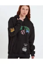 Baskılı Kapüşonlu Sweatshirt - Siyah - Görsel 2