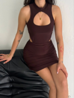 Göğüs Ve Yanlar Dekolteli Kolsuz Boy Elbise - Kahverengi - Görsel 3