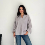 Arkası Asimetrik Yırtmaç Kesim Detaylı Cizgili Bluz Gömlek - Gri