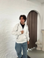 Erkek Oversize Dik Yaka Fermuarlı Sweatshirt - Zincir Nakışli Kanguru Cepli - Beyaz - Görsel 4