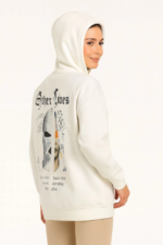 Oversize Üç İplik Şardonlu Kapüşonlu Sweatshirt – Beyaz “Other Lives” Ön Ve Arka Baskılı, Kanguru Cepli, Ribanalı Rahat Kışlık Model Beyaz