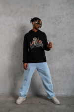 Erkek Oversize Kapüşonlu Sweatshirt – Siyah Renk Üç İplik İçi Pamuklu Kanguru Cepli Baskılı Hoodie Rahat Kalıp Kışlık Günlük Kombinlere Uygun - Siyah - Görsel 2