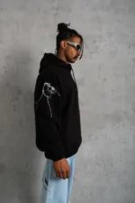 Erkek Maske Baskılı Kapüşonlu Sweat - Siyah - Görsel 3