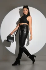 Tam Kalıp Süni Derİ Pantolon - Siyah - Görsel 3