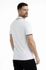Erkek Triko Kumaş Yakalı Düğmesiz Açık Yaka Fitilli Kısa Kollu Regular Fit Tişört T-shirt - Beyaz - Görsel 2