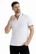 Erkek Triko Kumaş Yakalı Düğmesiz Açık Yaka Fitilli Kısa Kollu Regular Fit Tişört T-shirt - Beyaz - Görsel 3