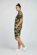 Kamuflaj Desenli Tişört Şort Takım – Günlük Rahat Kesim Yazlık 2’li Kombin - Kamuflaj - Görsel 4