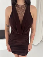 Dantel Detaylı Derin Dekolte Drapeli Mini Elbise Şık Kolsuz - Kahvrenegi
