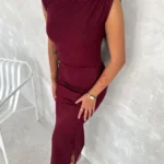 Likralı Simli Kumaş Yandan Yırtmaçlı Uzun Elbise Şık Kolsuz Abiye - Bordo