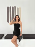 Drapeli Straplez Mini Elbise Esnek Kumaş Vücuda Oturan Gece Elbisesi - Siyah - Görsel 3