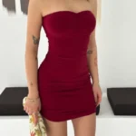 Drapeli Straplez Mini Elbise Esnek Kumaş Vücuda Oturan Gece Elbisesi - Bordo