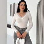 Dantel Detaylı V Yaka Arkası V Yaka Kaşmir Dokulu Uzun Kollu Bluz - Beyaz