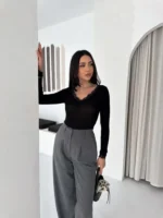 Dantel Detaylı V Yaka Arkası V Yaka Kaşmir Dokulu Uzun Kollu Bluz - Vişne Çürüğü - Görsel 3