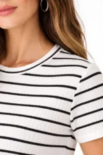 Çizgili Yazlık Triko T-Shirt Bisiklet Yaka Rahat Kalıp Tişört - Beyaz - Görsel 2