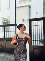 Kadın Dalgıç Kumaş Dijital Leopar Baskılı Midi Boy Elbise - Görsel 3