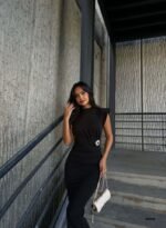 Kadın Bisiklet Yaka Vatkalı Broş Detay Kısa Kol Midi Boy Elbise - Görsel 2