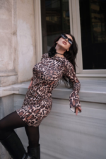 Kadın Uzun Kollu Sırtı Açık Bağlamalı Leopar Desenli Kısa Dalgıç Elbise - Görsel 10