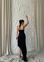 GÜLLÜ ELBİSE ASİMETRİK KATLI - Siyah - Görsel 2