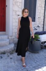 Kadın Omuzlardan Açık Arkadan Aksesuar Detaylı Yırtmaçlı Janjan Krep Elbise - Görsel 2