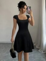 Kadın Kısa Kollu Geometrik Yakalı Janjan Krep Elbise