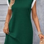 Kadın Kısa Kollu Yuvarlak Yakalı Kontrast Manset Detaylı Kısa Janjan Krep Elbise