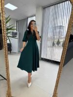 Kadın Kısa Kollu Bisiklet Yaka Fiyonk Broşlu Midi Janjan Krep Elbise - Görsel 2