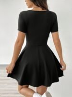 Kadın Kısa Kollu Kare Yakalı Cep Detaylı Dalgıç Elbise Tulum - Görsel 4