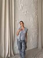 YANDAN BAĞLAMA DETAYLI KOLSUZ BLUZ - Gri - Görsel 2