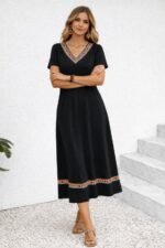 Kadın Kısa Kollu V Yakalı Etnik şerit Detaylı Uzun Viskon - Görsel 3