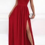 Kadın Omuzlardan Açık Asimetrik Yaka Detaylı Yırtmaçlı Maksi Boy Janjan Krep Elbise