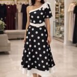 Kadın Omuz Dekolteli Fiyonk Ve Puantiye Detay Maxi Boy Elbise