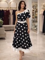 Kadın Omuz Dekolteli Fiyonk Ve Puantiye Detay Maxi Boy Elbise