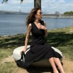 Kadın Ithal Krep Kumaş Kruvaze Yaka Eteği Kloş Kolsuz Mini Elbise