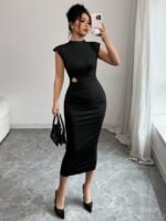 Kadın Yarı Balıkçı Yaka Kısa Kollu çicek Aksesuar Detaylı Midi Dalgıç Elbise - Görsel 2