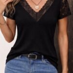 Kadın Kısa Kollu V Yakalı Dantelli Viskon Bluz